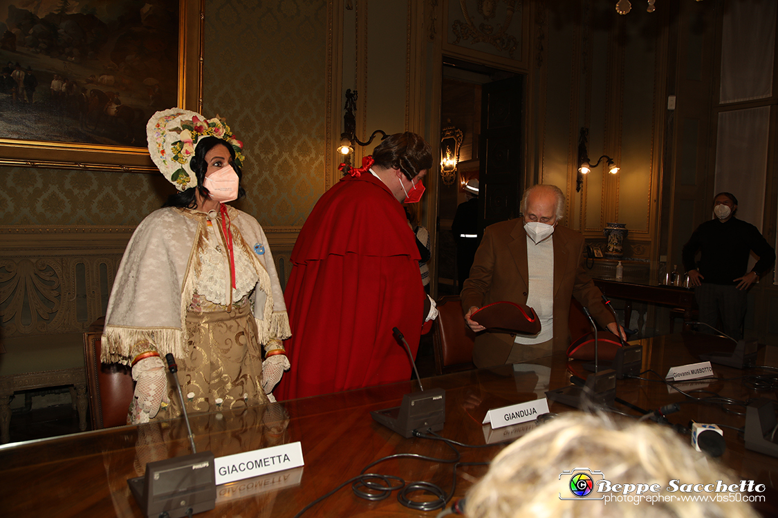VBS_0774 - Investitura Ufficiale di Gianduja e presentazione Giacometta.jpg